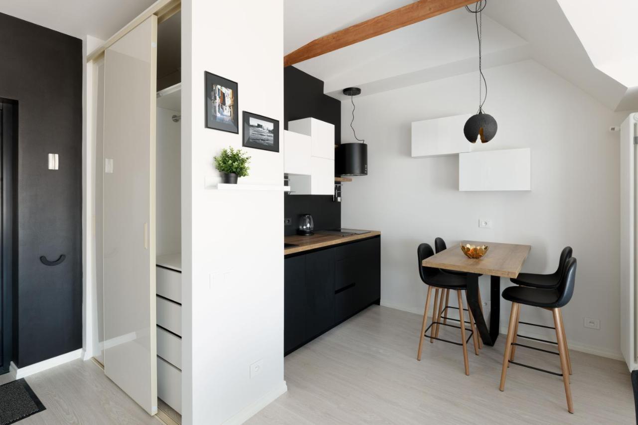 Апартаменти Bright Attic Flat In The Centre Рига Екстер'єр фото